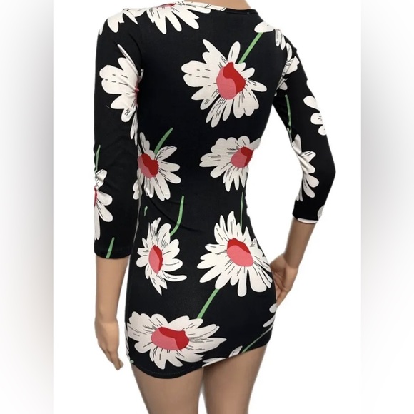 Black Floral Bodycon Wrap Mini Dress New Vacay - Picture 4 of 4